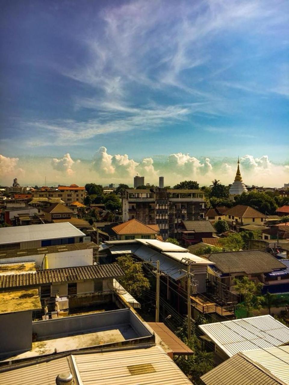 Hug Hostel Rooftop 치앙마이 외부 사진